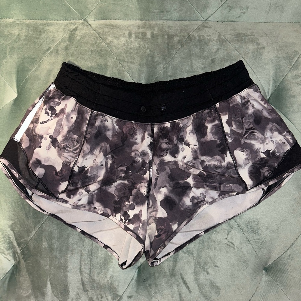 Lululemon Hottt Hot Shorts!